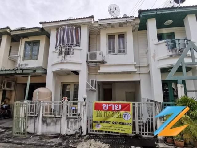 ขายทาวน์เฮ้าส์ 2 ชั้น 20.1 ตรว.  มบ.ชมฟ้า-วรางกูล  ปทุมธานี