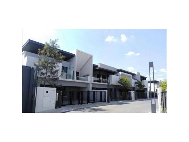ให้เช่าทาวน์โฮม หลังมุม VIVE TOWNHOME บางนา กม.7