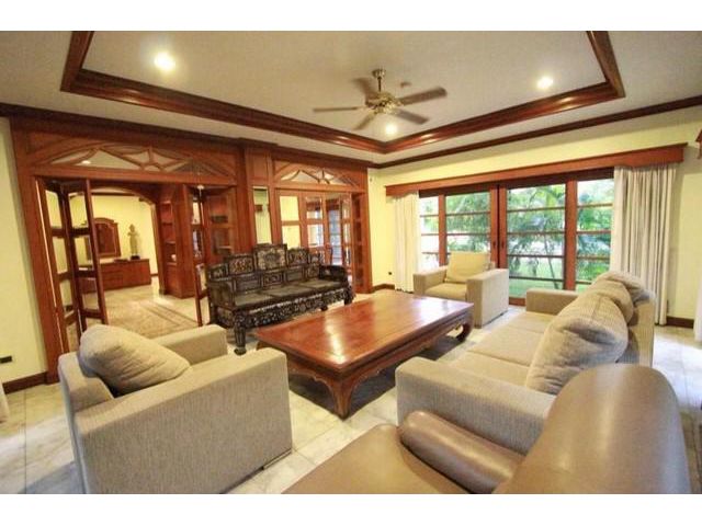 ให้เช่า บ้านเดี่ยวLakeside Villa 2 บางนา