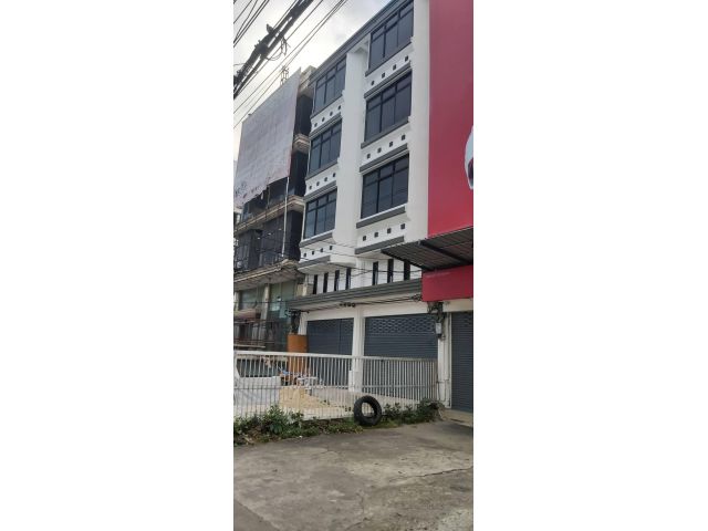 PP657ขายหรือให้เช่า ด่วน อาคารพาณิชย์ 2 ห้อง 44 ตรว.ริมถนนเมนรามอินทรา กม7 ตกแต่งใหม่ รามอินทรา 65-67