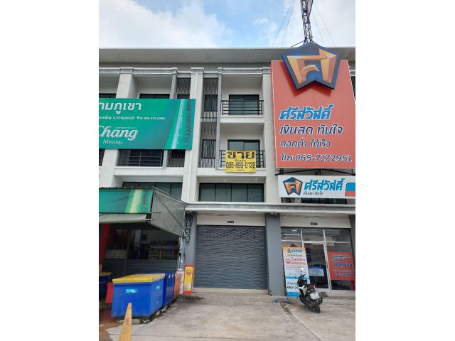 อาคารพาณิชย์ 3 ชั้น 17 ตร.ว ตึกสร้างใหม่ติดถนนซอยวัดพิกุลเงิน ทำเลดี ทำออฟฟิศ ค้าขายได้