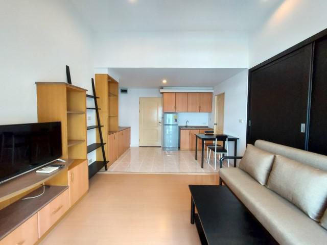 รหัสทรัพย์ 4553 ให้เช่า คอนโด Silom Terrace ใกล้ BTSศาลาแดง / MRTสีลม