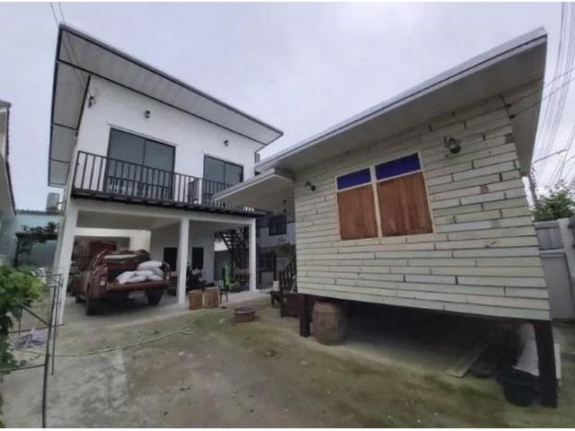 For Rent บ้านเดี่ยว 2 ชั้น บ้านใหม่สไตล์ ไทยโมเดิร์น ย่านเฉลิมพระเกียรติ ร.9 ซอย 14 Fully Furnished