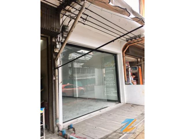 เช่า**อาคารพาณิชย์ 4 ชั้น ถ.จรัญสนิทวงศ์ ใกล้ตลาดบางขุนศรี