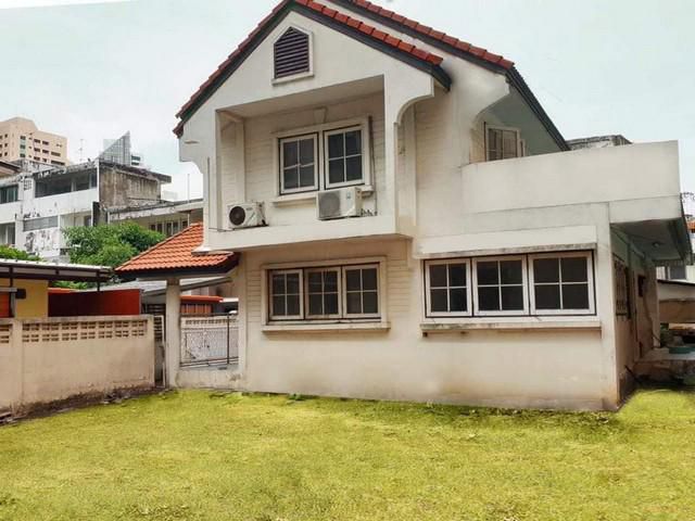4ห้องนอน  2 ห้องน้ำ  ตรว สุขุมวิท 61