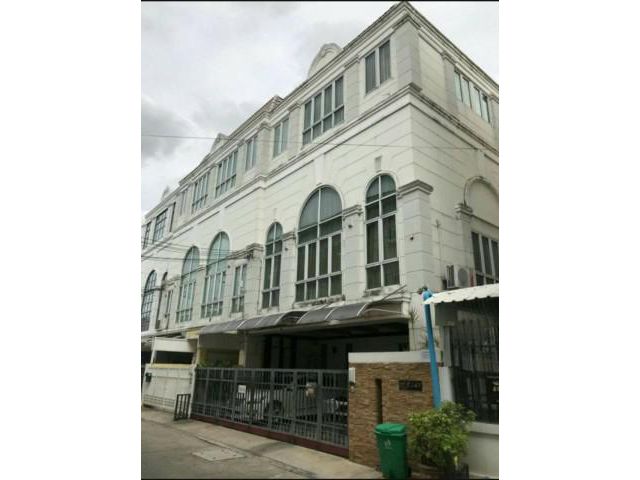 ขายทาวน์โฮม โครงการเดอะปาร์ค พร้อมที่ดิน 4 ชั้น (ห้องริม) ซ.ลาดพร้าววังหิน78