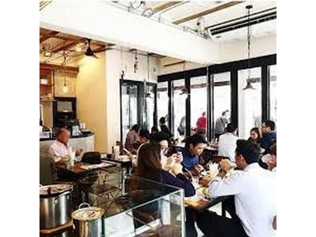 ให้เช่าพื้นที่ ใต้อาคารHostel 70 ตรม สุขุมวิท21
