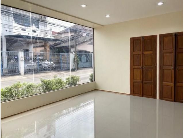 บ้านเดี่ยวชั้นเดียว บ้านสภาพใหม่ ซอยนาคนิวาส27