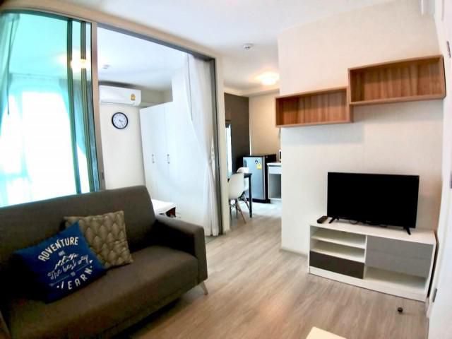 รหัสทรัพย์ B2254 ให้เช่า Plum Condo ราม 60 อินเตอร์เชนจ์ (ห้องสวย วิวสระ เฟอร์ครบ)