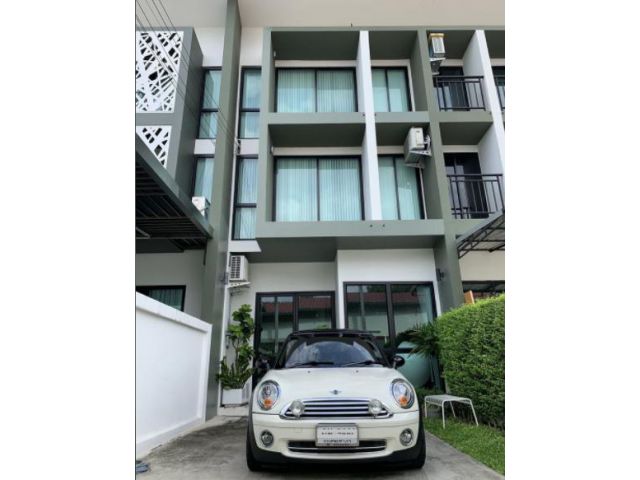 BS125 ขายทาวน์โฮม3ชั้น บ้านเชิดเพลส ซอยวุฒากาศ1 ตลาดพลู เนื้อที่ 23 ตรว มี 4 ห้องนอน 3ห้องน้ำ ใกล้ BTSวุฒากาศ ม.สยาม ขา