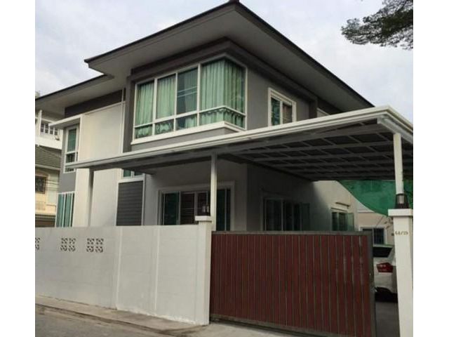 ให้เช่าบ้านเดี่ยว 2 ชั้น หลังมุม ซอยเสรีไทย 26 เฟอร์ครบ ใกล้เดอะมอลล์บางกะปิ ตกแต่งเฟอร์ครบพร้อมอยู่