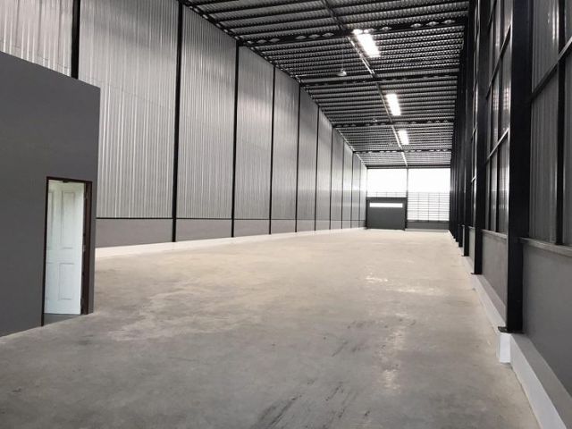 ให้เช่าโกดัง พันท้ายนรสิงห์ 864 ตรม. พร้อมสำนักงาน สร้างใหม่ ค่าเช่าถูก