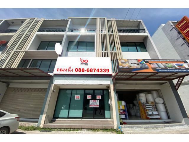 ขายอาคารพาณิชย์ 4 ชั้น ฟิฟธ์ อเวนิว ลาดกระบัง ถนนฉลองกรุง ซอยวีมาร์เก็ต