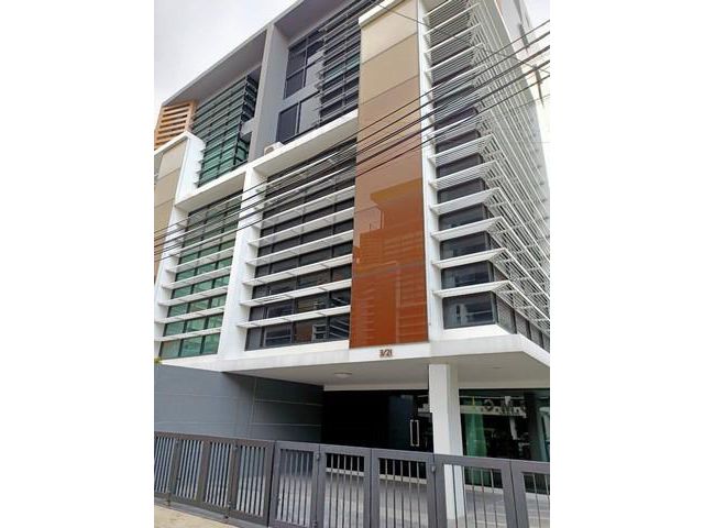 ให้เช่าอาคารสำนักงาน 6ชั้น ถนนลาดพร้าว101