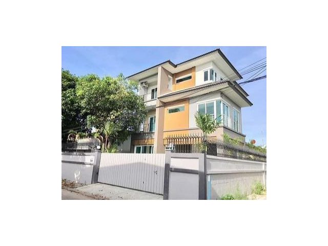 บ้านเดี่ยว 3 ชั้น หลังมุม ซ.ลาดพร้าว 48