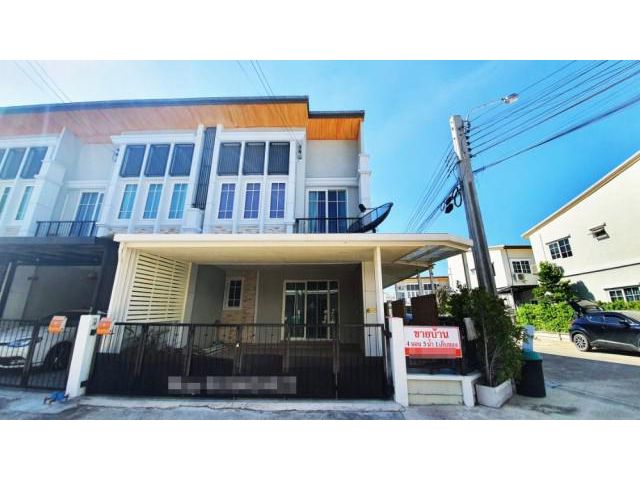 รหัสทรัพย์ 4805 ให้เช่า โกลเด้นทาวน์2 ลาดพร้าว หลังมุม ตกแต่งพร้อมอยู่