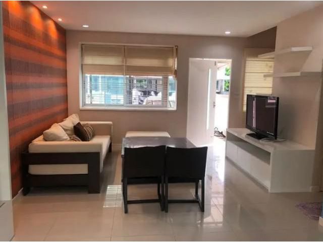 รหัสทรัพย์ B2312 ให้เช่า ทาวน์โฮม 3 ชั้น บ้านใหม่ พระรามเก้า ศรีนครินทร์