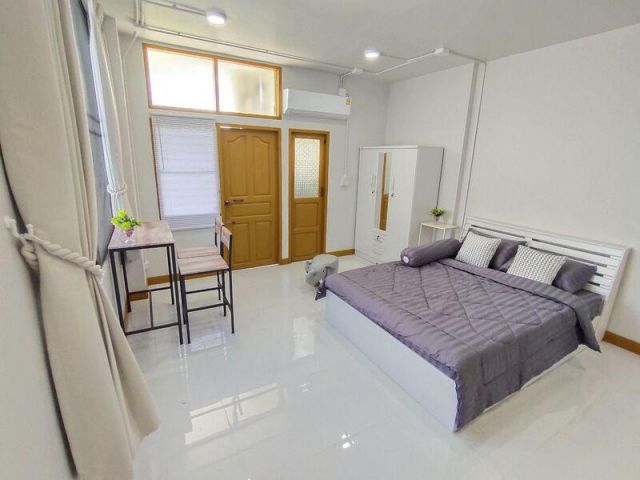 ขาย ห้องชุด ริมน้ำแมนชั่น ห้องมุมชั้น4  ตึกA
