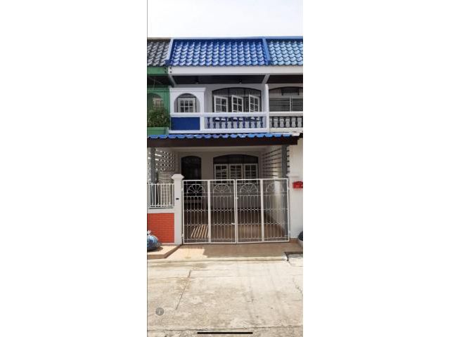 รหัสทรัพย์ B2336 ทาวน์โฮมให้เช่า สภาพใหม่ พร้อมอยู่ หมู่บ้านแกรนวิลเลจ ลาดพร้าว 80/3