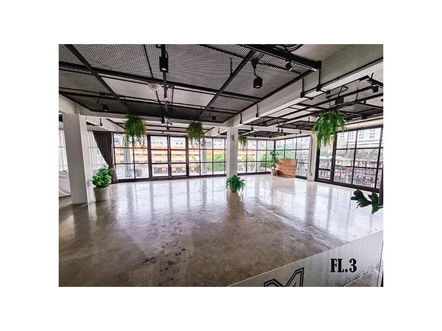 ให้เช่าพื้นที่ย่านใจกลางประตูน้ำ ถ.เพชรบุรี15 ภายในโรงแรม Marwin Villa มี 2ชั้น สำหรับเปิดร้านอาคาร และCafe ราคาถูกสุดๆ