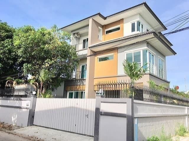 PS01 ให้เช่าและขายบ้านเดี่ยว 3ชั้น ลาดพร้าว ถนนสุทธิสารวินิจฉัย ซอยลาดพร้าว 48 สุทธิสาร ใกล้ MRTสุทธิสาร และ BTSภาวนา เข