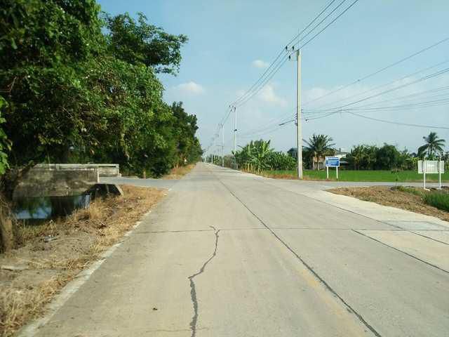ที่ดิน 1 ไร่ ซ.วัดราษฎร์ศรัทธาธรรม ใกล้ อบต.