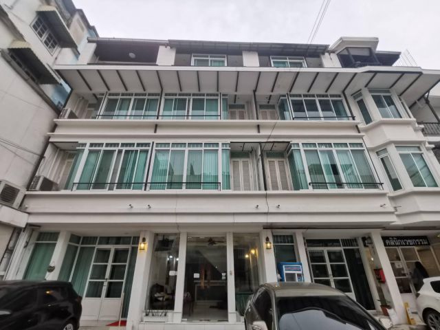 สุทธิสาร โฮเทล แอนด์ ลองสเตย์ (ซอยไชโย)