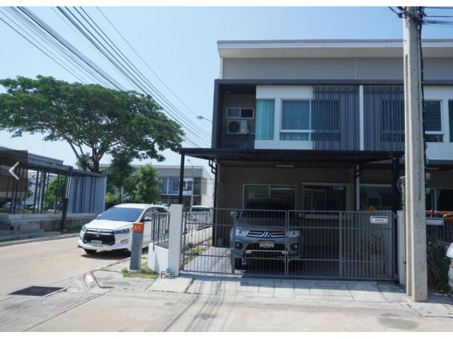 ขายทาวน์โฮม 2 ชั้น หมู่บ้าน Indy 2 โดยแลนด์ แอนด์ เฮ้าส์ พระสมุทรเจดีย์