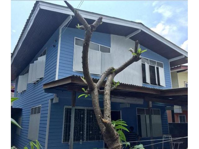 ให้เช่าบ้านไม้ 2 ชั้น 50 ตรว.หลัง สน.สุทธิสาร