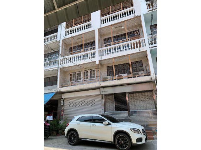 ขายอาคารพาณิชย์ 2 ห้อง 5 ชั้น ทะลุติดกัน ซ.สิงหฤกษ์ (เยื้อง Gateway Bangsue) ถ.ประชาราษฎร์2 เขตบางซื่อ