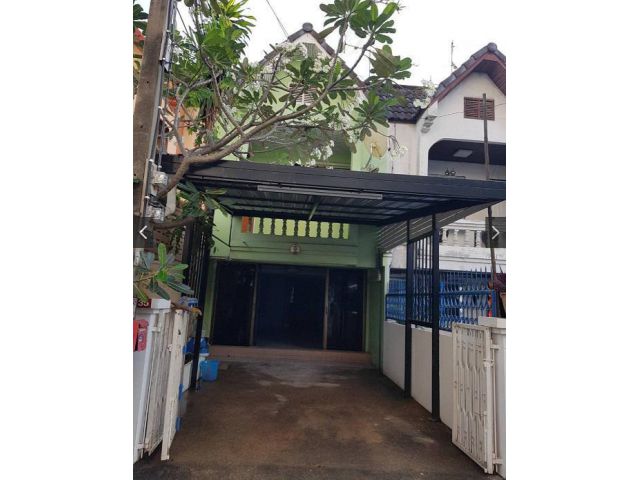 ขายทาวน์เฮาส์ โชคชัย 4 ลาดพร้าว