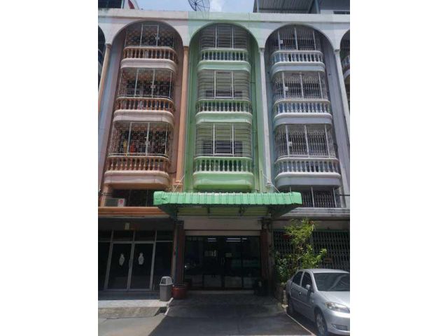 อาคารพาณิชย์ 4.5 ชั้น 15.2 ตรว. ถนนสุขสวัสดิ์