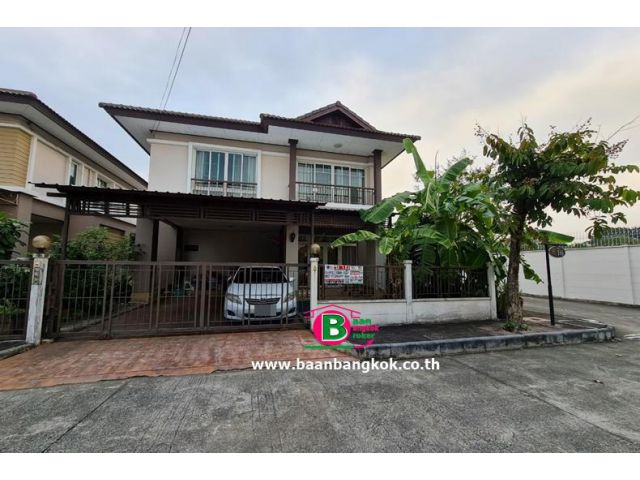 บ้านเดี่ยว 2 ชั้น หลังมุม โครงการ เสริฐศิริ เนื้อที่ 51.9 ตรว. มี 3 ห้องนอน 3 ห้องน้ำ จ.สมุทรสาคร