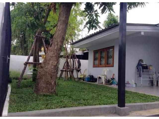 ขายบ้านเดี่ยวชั้นเดียวใกล้ รรสตรีวิทยา 2 ย่านโชคชัย 4 ซอย 54