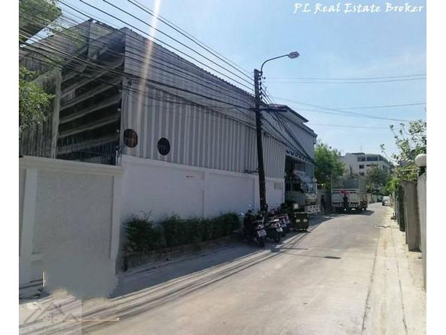ให้เช่าโกดัง 360 ตรม. ลาดพร้าว34 ใกล้ mrt ลาดพร้าว