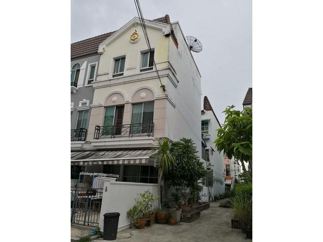 ขายทาวน์โฮม​ 3​ชั้น A P​ LUZERN​ สุขุมวิท​77