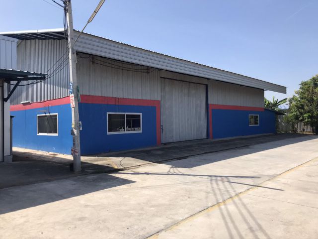 ให้เช่าโกดัง / โรงงาน ใกล้นิคมอมตะนคร จ.ชลบุรี