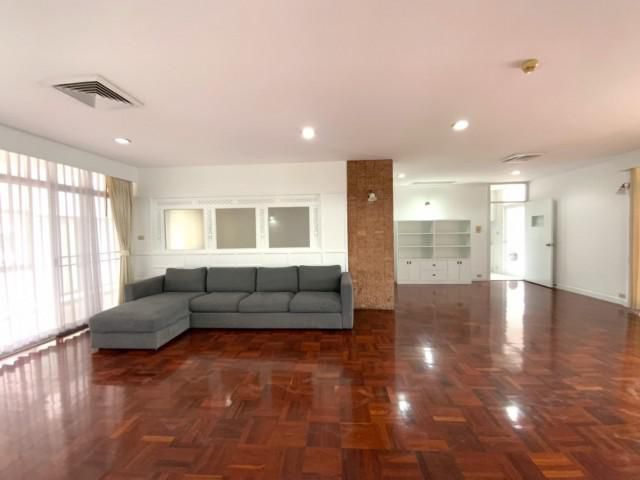 ให้เช่า คอนโด//BTS ทองหล่อ//	ทีพีเจ คอนโด|STHL-2648		4	bed(s)/	2	bath(s)