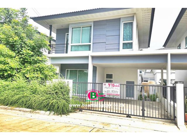 บ้านแฝด 2 ชั้น โครงการ กรูฟวิลล์ อยุธยา 2 เนื้อที่ 36.8 ตรว. มี 3 ห้องนอน 2 ห้องน้ำ ถนนสายเอเชีย บางปะอิน อยุธยา