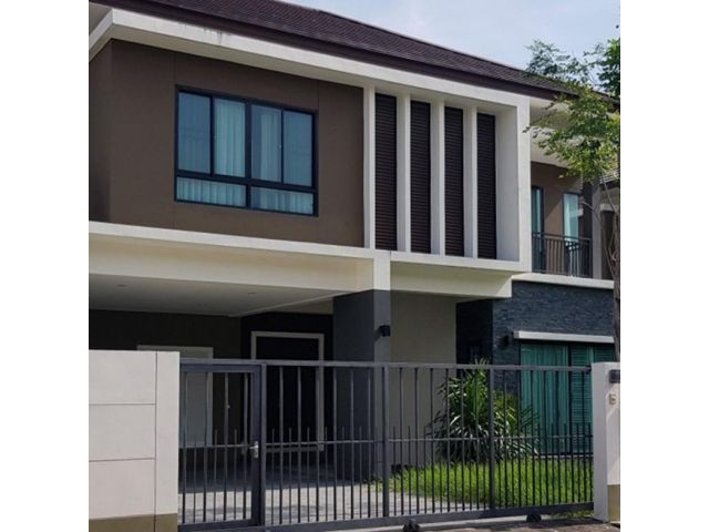 PP718ขาย  บ้านเดี่ยว 2 ชั้น หมู่บ้านวิลล่า อะคาเดีย ศรีนครินทร์