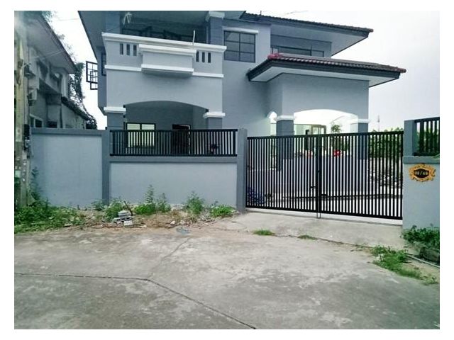 R070-224 ขายหมู่บ้านชมวิวถนนบางบอน5 เพรชเกษม 81 หลังใหญ่ 4 ห้องนอน ใกล้ ร.ร.สารสาสน์วิเทศหนองแขม