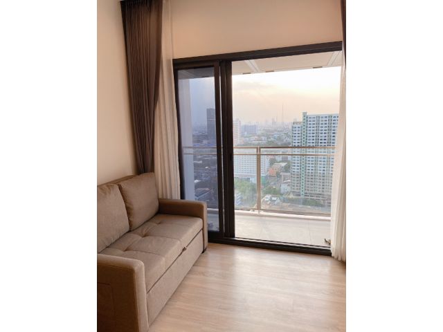 รหัสทรัพย์ B2473 ให้เช่า The Line พหลฯ – ประดิพัทธ์ (ห้องสวย เฟอร์ครบพร้อมเข้าอยู่)