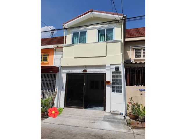 ขายบ้านปรีชา 9 ถนนรามคำแหง 186 พื้นที่16 ตรว.3 นอน