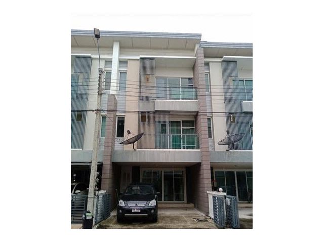 ให้เช่าทาวน์โฮม 3 ชั้น Town Avenue อ่อนนุช 68
