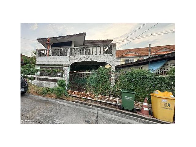 ที่ดินเปล่า 39 ตรว.  ปากซอยรถไฟฟ้า รามคำแหง186/1