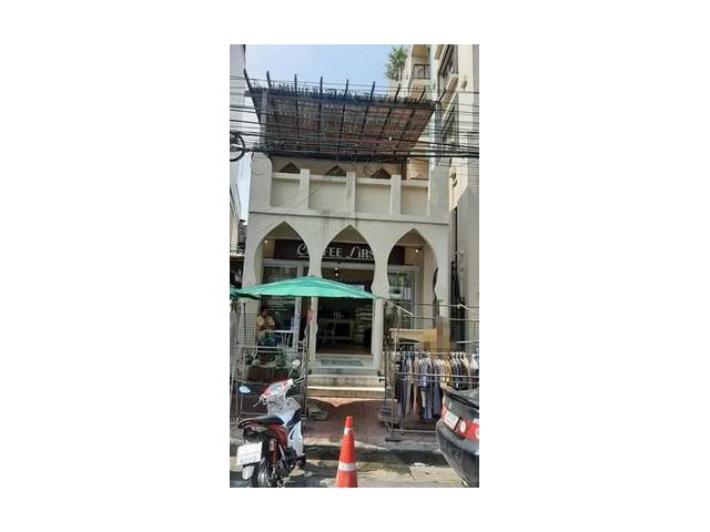 ตึก 2 ชั้น ติดถนนตานี เขตพระนคร