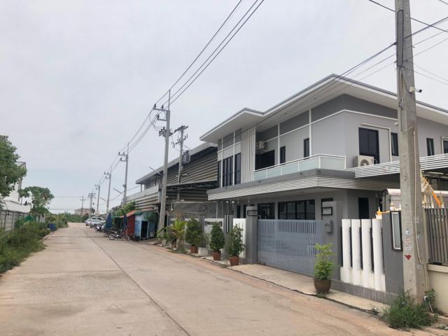 S058 ขายโรงงานขนาด 200 ตรว. พร้อมบ้านเดี่ยว โรงงานพร้อมบ้าน ขายโรงงานสมุทรสาคร