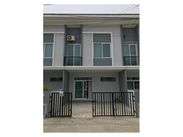 ขายทาวน์โฮมใหม่ไม่เคยเข้าอยู่ เนื่อที่ 21 ตรว สายไหม