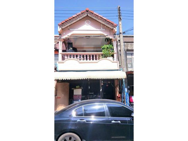 หมู่บ้านเจษฎา6 ซ. 1 หลังเซเว่น 2 ชั้น ต่อเติมแล้ว