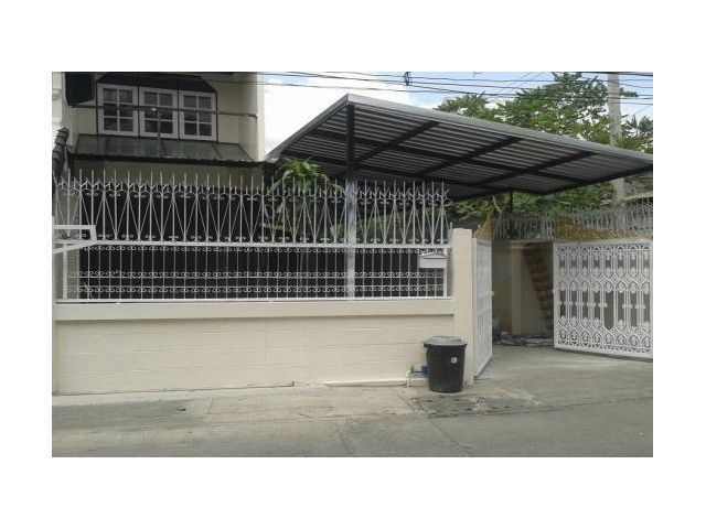 PDD02 ให้เช่าทาวน์เฮาส์ 2 ชั้น ซอยลาดพร้าว38 ใกล้MRT ลาดพร้าว 600 เมตร หลังมุม เดินทางสะดวก